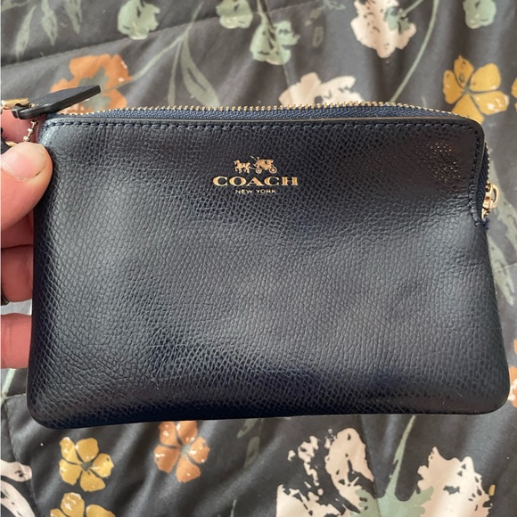 Navy coach wristlet - Picture 1 of 2